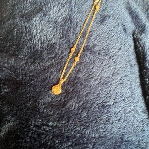 Kendra Scott Nola Elegant Gold Pendant Necklace